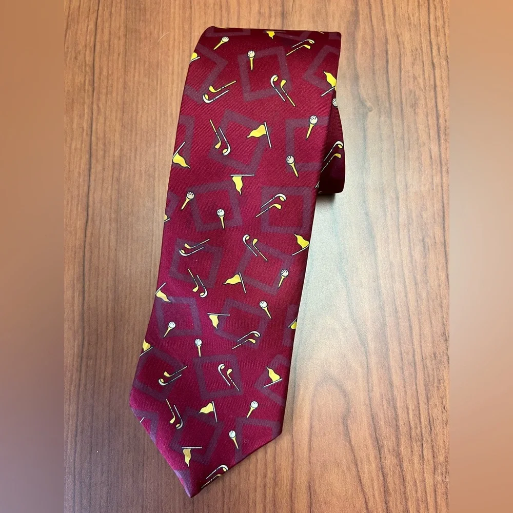 Cacharel Silk Necktie Golf Print Made in Italy Vintage Mens Tie WPL 13303